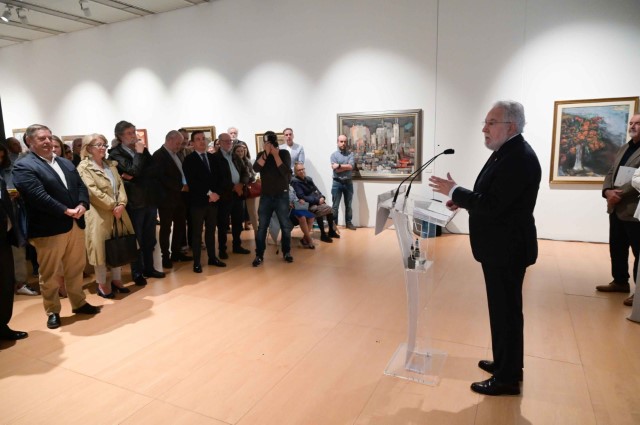 O Parlamento de Galicia expón na Coruña unha selección da súa colección de arte 